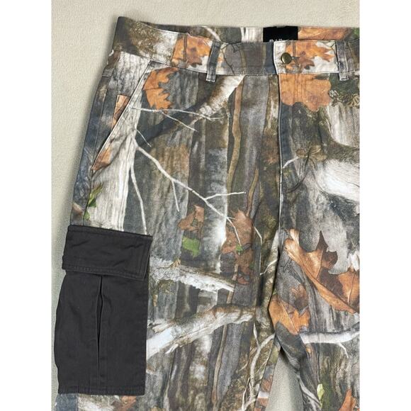 40s & Shorties Pants Mens Extra Large Tree‎ Camo Cargo Outdoor Hunting Fishing - Picture 3 of 12